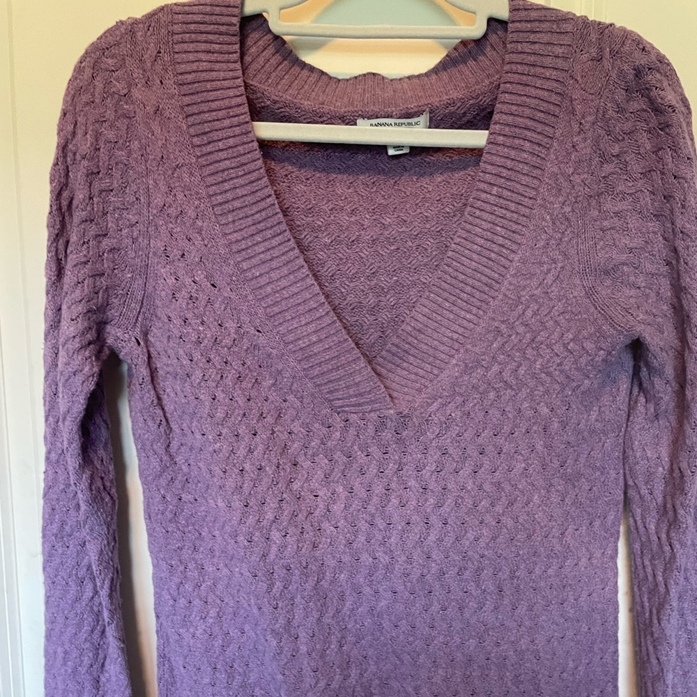 Textured Deep-V neck sweater.